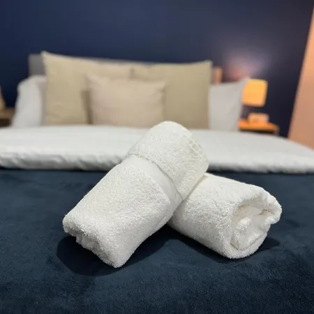 Spacious 3br Flat For Groups Visiting With Keyless Check-in, Free Wifi And Parking 아파트